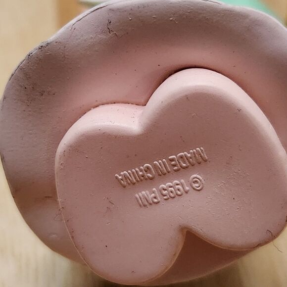 1995 Precious Moments girl singing from song book ornament - Picture 4 of 6